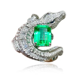 GUILD 18K Gold Diamond Ring Set with Natural Emerald