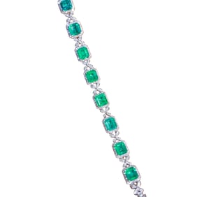 GRC 18K gold and diamond bracelet set with natural pigeon blood sapphire