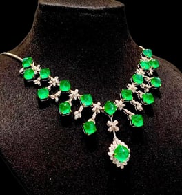 GUILD 18K Gold Diamond and Natural Emerald Evening Necklace