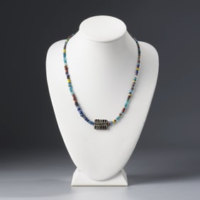 TIBETO-BURMESE PHUM DZI WITH RARE PATTERN AND ANCIENT GLASS BEADS NECKLACE, 17.5 IN, 14G