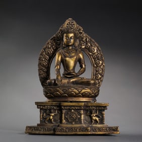 A MAGNIFICENT AND RARE ALLOY COPPER FIGURE OF A SEATED BUDDHA ON A HIGH ALTAR STANDTIBET OR