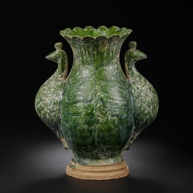 A RARE 'PEACOCK-GREEN' GLAZED FOLIATE-RIM 'DOUBLE-PHOENIX' VASEXIKOU GUAN WARE, SOUTHERN SONG