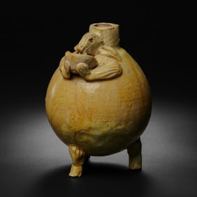 A RARE SANCAI-GLAZED 'FROG-SHAPED' TRIPOD EWERNORTHERN QI DYNASTY (550–577 AD)
