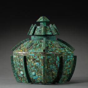 A RARE AND MAGNIFICENT TURQUOISE-INLAID BRONZE SQUARE JAR AND COVER,GUANLATE WESTERN ZHOU TO WARRING