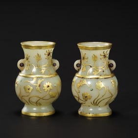 A RARE AND MAGNIFICENT PAIR OF GOLD-INLAID AND GEM-SET WHITE JADE VASES,PINGHAN DYNASTY (206 BC –