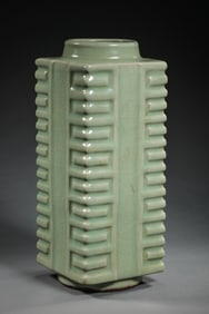 A RARE 'LONGQUAN' CELADON-GLAZED 'CONG-SHAPED' VASESOUTHERN SONG - YUAN DYNASTY (12TH–14TH