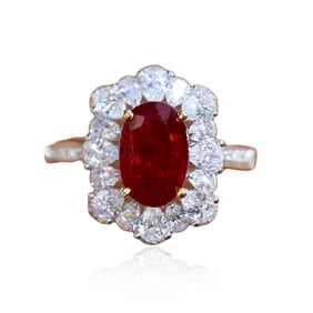 CGRL 18KGOLD AND DIAMOND RING SET WITH NATURAL BURMESE RUBIES