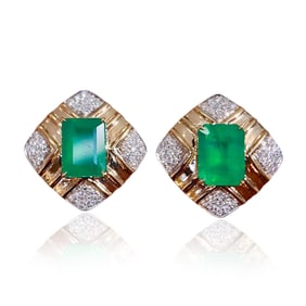 CGRL 18KGOLD AND DIAMOND EARRINGS SET WITH NATURAL EMERALDS