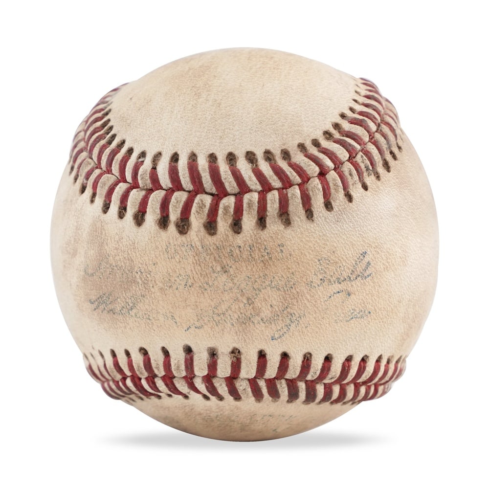 BABE RUTH SIGNED OFFICIAL AMERICAN LEAGUE BASEBALL - 3