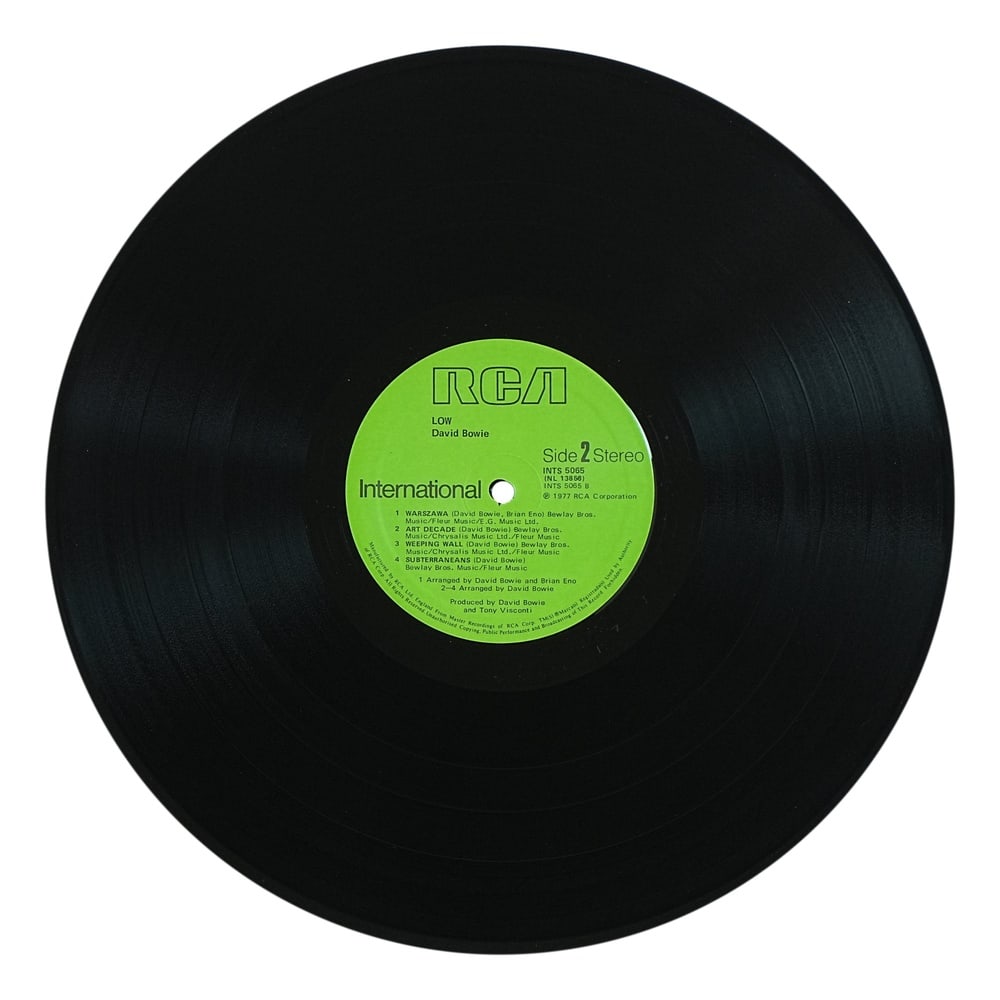 DAVID BOWIE SIGNED "LOW" UK LP - 7