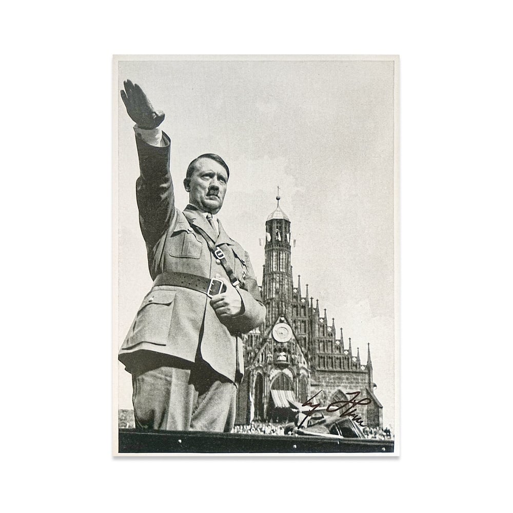 ADOLF HITLER SIGNED PROPAGANDA COLLECTOR CARD(REICHSPARTEITAG 1934, NUREMBERG): 6 5/8 x 4 5/8 in (16.8 x 11.8 cm) Provenance and Authentication: This collectible has undergone a rigorous forensic evaluation. The signatures were carefully analyzed across multiple criteria,