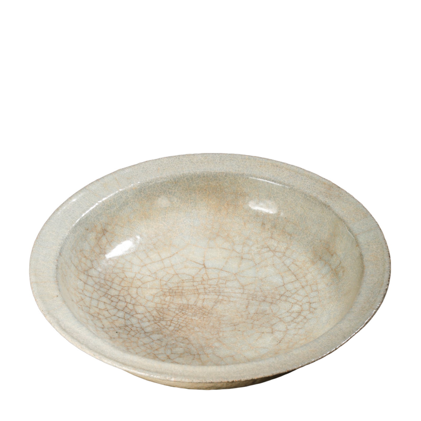Song Dynasty Celadon Everted-Rim Washer (Song Dynasty, 10th–13th Century): Dimensions & Weight: 10th–13th Century; Diameter 16.7 cm (6.57 in.), Height 3.5 cm (1.38 in.)Condition & Provenance: The piece remains in good condition with a complete form, refined ceramic body, s