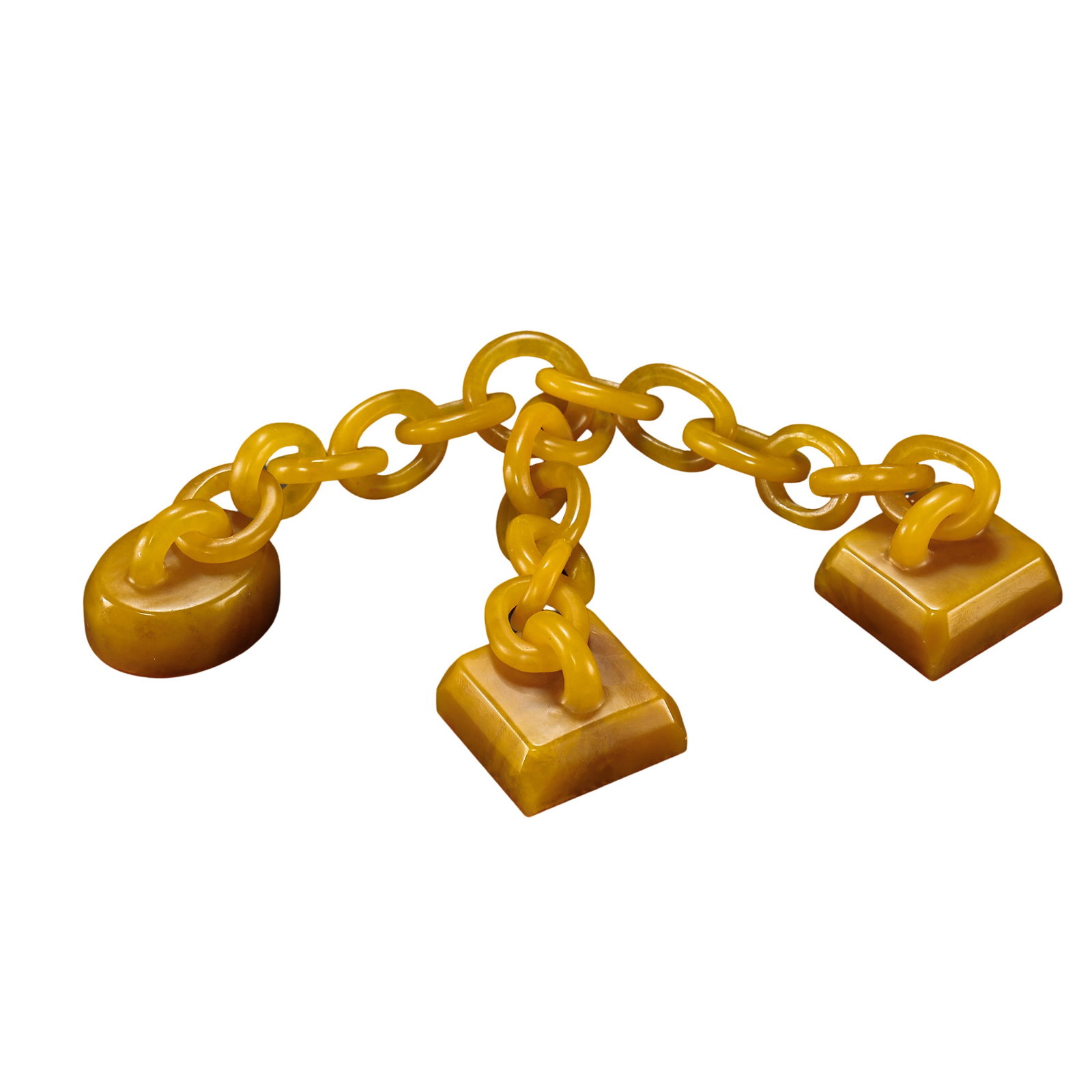 Qing Dynasty Tianhuang Stone Linked Chain Seal (18th–19th Century): Dimensions & Weight: Seal side length approximately 2.6 cm, approximately 1.0 in (18th–19th Century), weight approximately 77 gMaterial: Tianhuang stone (Shoushan stone variety)Condition & Provenanc