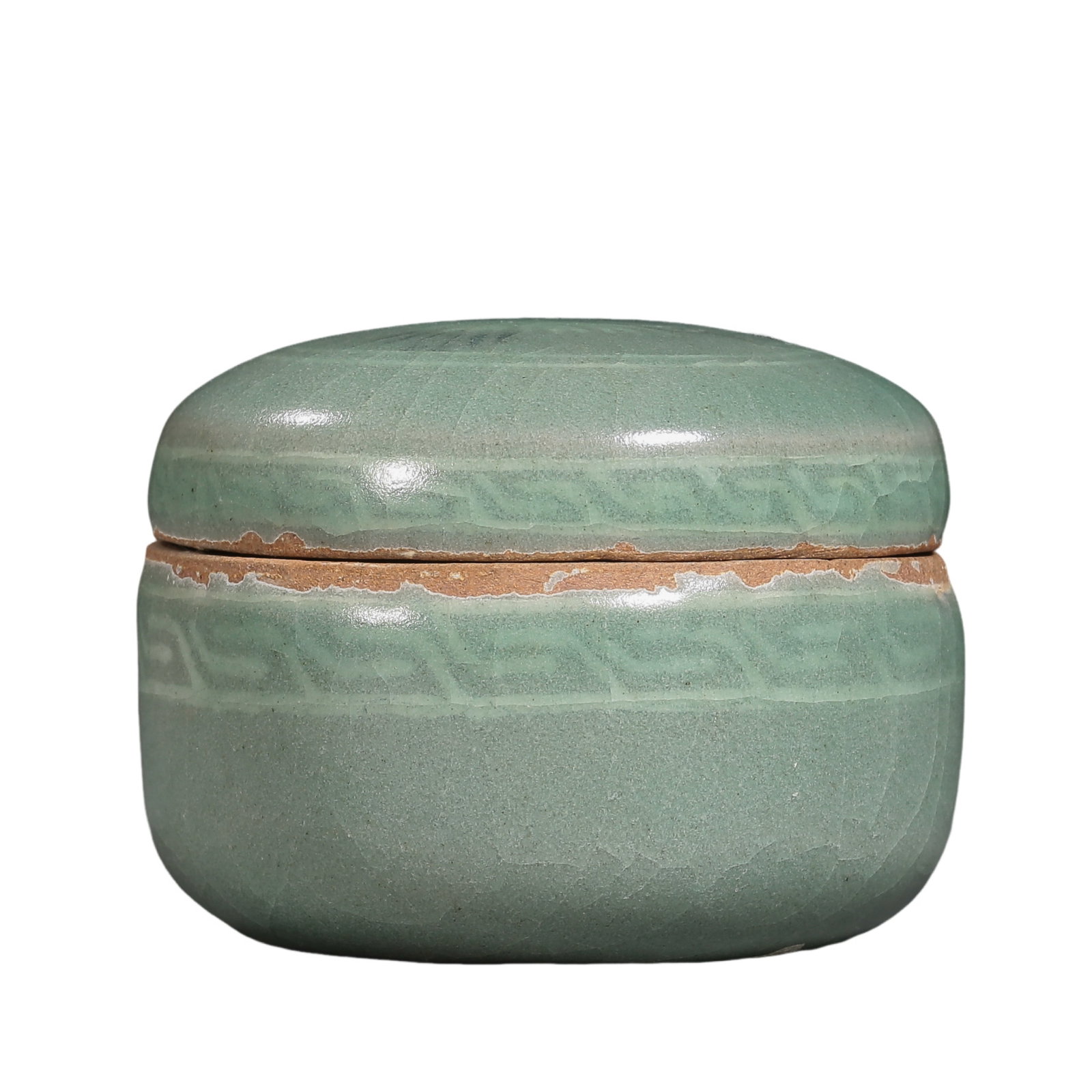 Goryeo Dynasty Celadon Covered Box, 12th Century: Dimensions: Diameter 5.8 cm, Height 4.7 cm (Approx. Diameter 2.28 in, Height 1.85 in), 12th CenturyCondition & Provenance: Good overall condition with the original cover preserved, displaying natural 