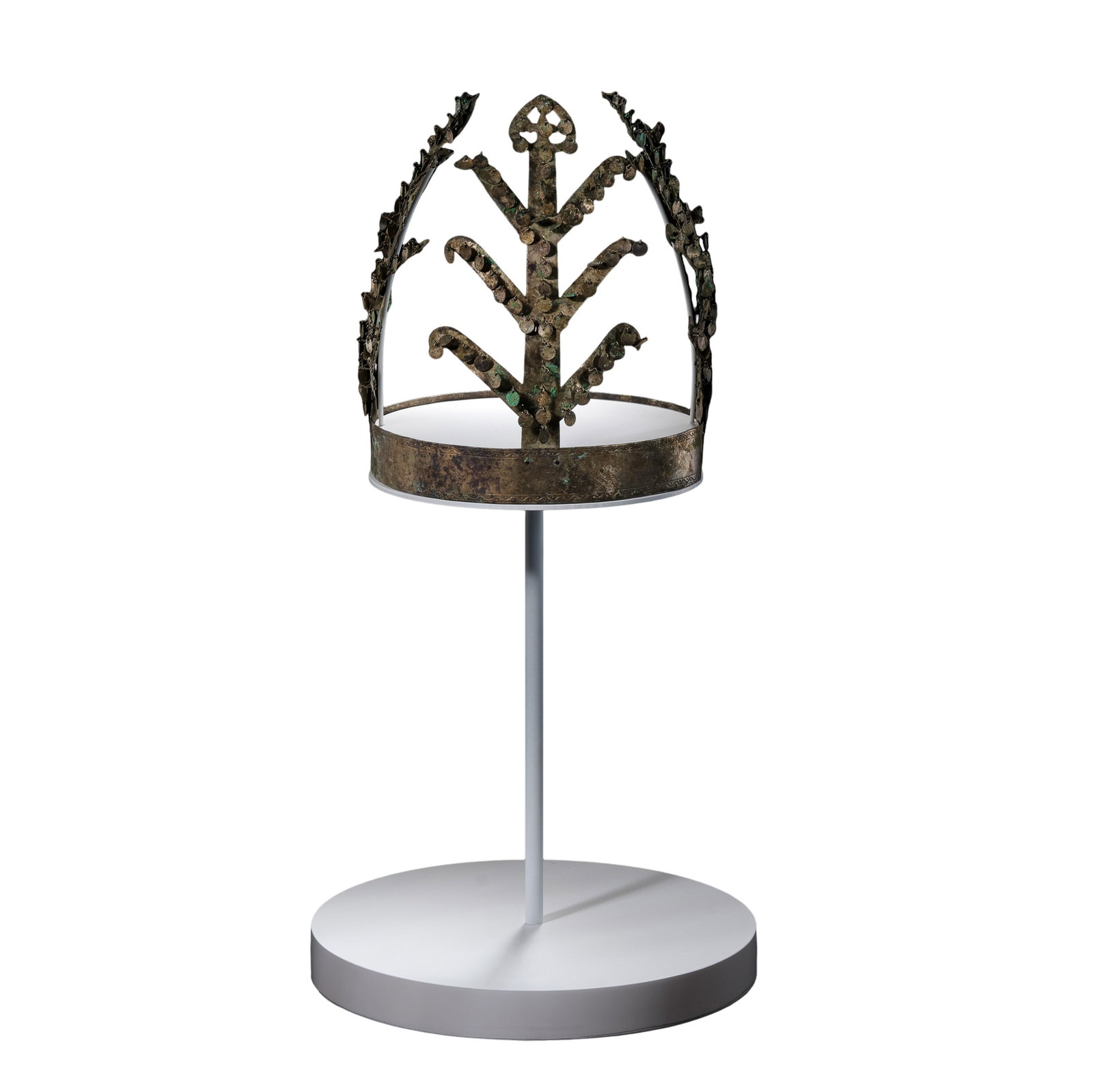 Silla Kingdom,5th?6th Century,Silver Ceremonial Tree?Shaped Diadem With Swinging Pendants: Dimensions?Height 22cm(8.66in),Band Diameter 17.6cm(6.93in),Weight 159g,5th?6th Century AD Condition & Provenance?The main framework stays largely intact,only a handful of tiny movable silver pendants