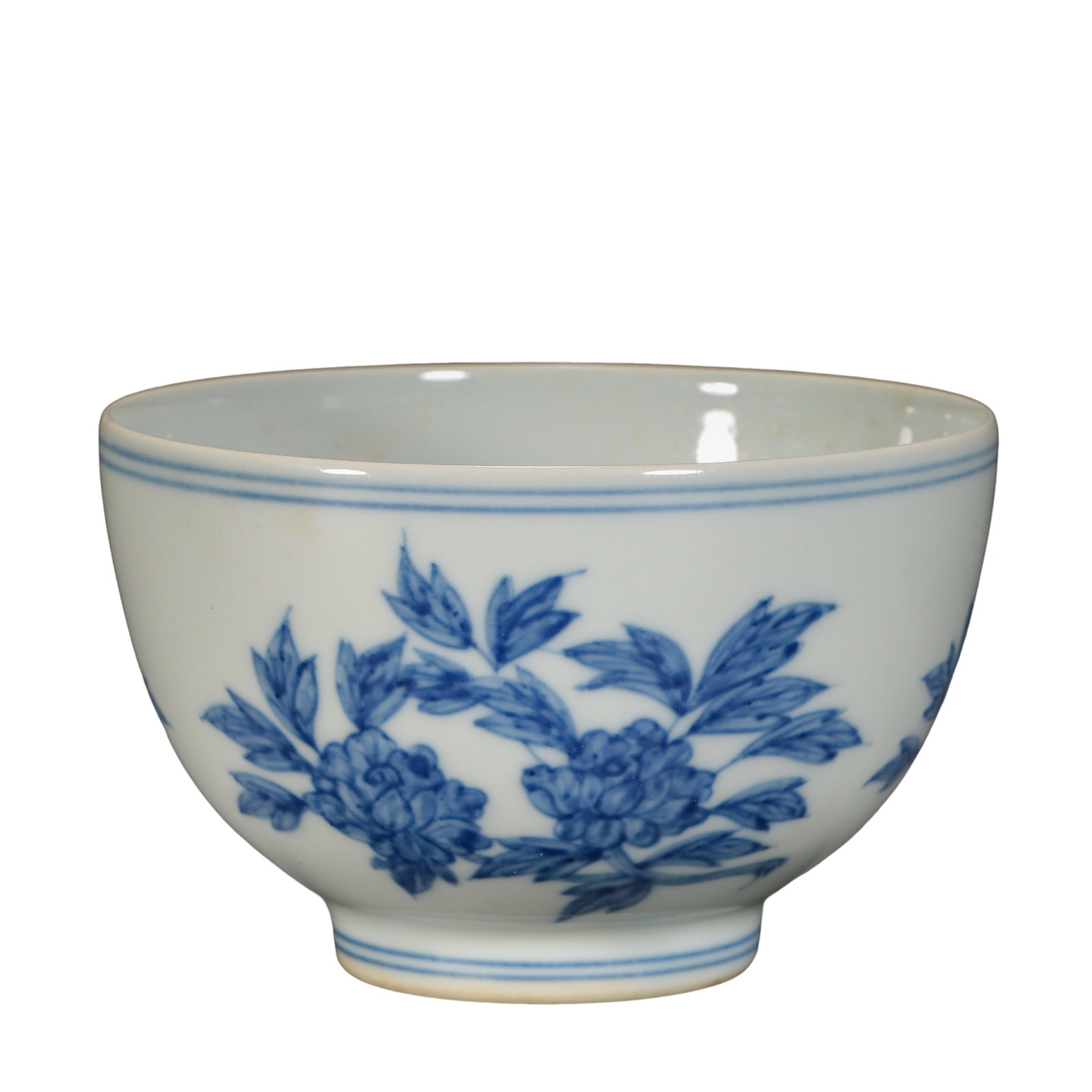 Chenghua Period Blue and White Floral Pattern Tea Bowl, Ming Dynasty (1465–1487) (1 of 9)