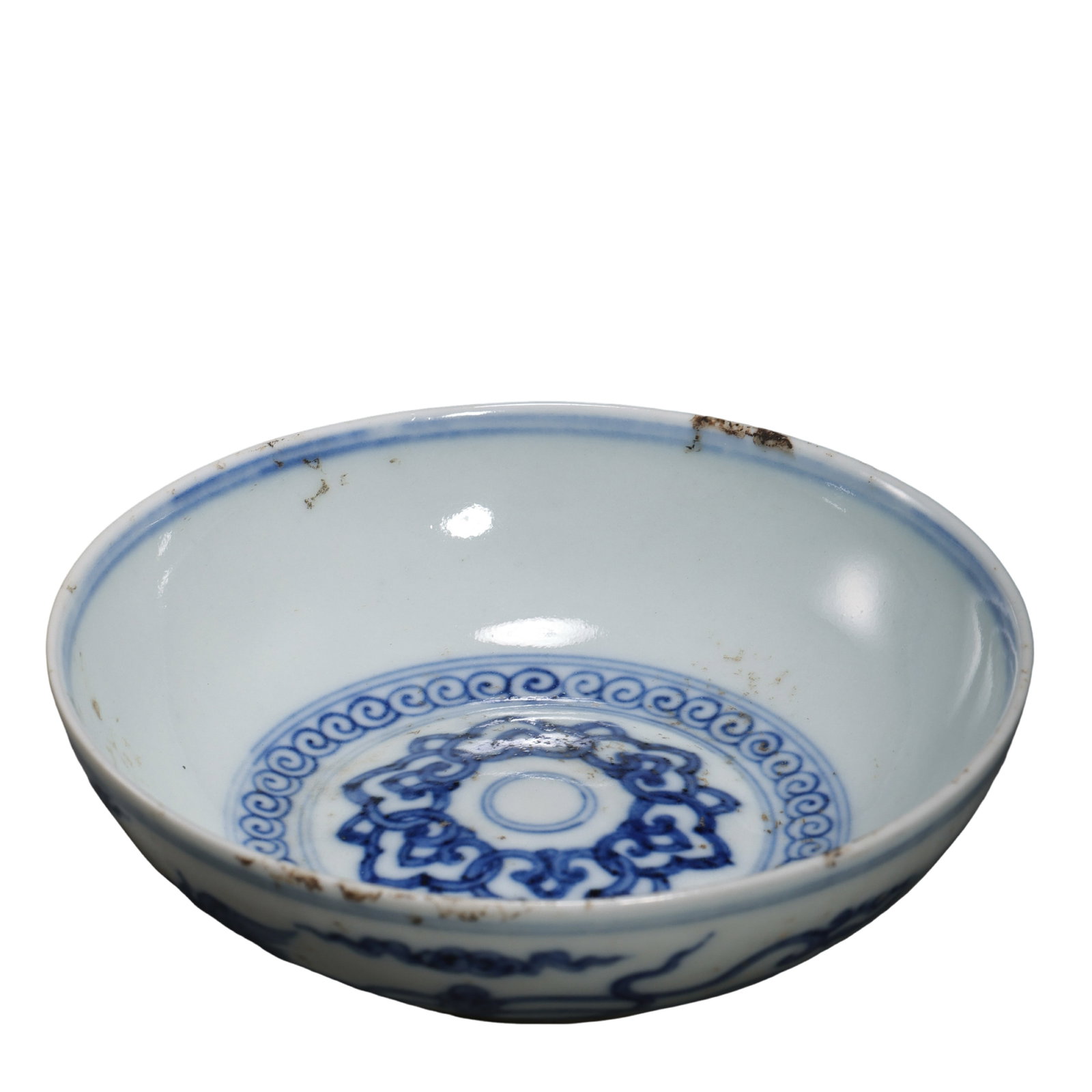 Chenghua Period Blue and White Double Phoenix Brush Washer, Ming Dynasty (Chenghua Period, 15th: Dimensions: Diameter 10.9 cm (4.3 in, approx. 0.36 ft); Height 3.5 cm (1.4 in, approx. 0.11 ft)Condition and Provenance: Good overall condition with a softly aged glaze surface and naturally preserved