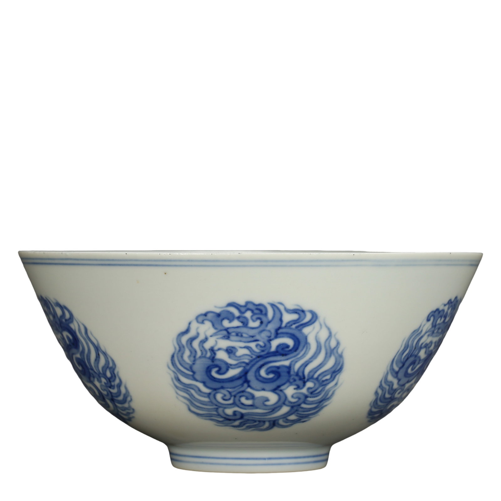Kangxi Period Qing Dynasty Blue?and?White Bowl with Round Kui?Dragon Medallions and Inner: Condition & Provenance: Perfect intact condition, no cracks, chips or restoration. Bright and even glaze, well?saturated underglaze blue. Rim and foot ring are well preserved. Base mark and inner?wall