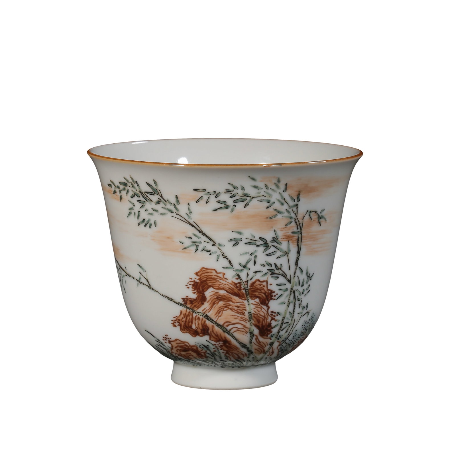 A Daoguang Period Bamboo-Form Decorated Porcelain Cup, Qing Dynasty (19th Century, China, Daoguang: Dimensions: Height 7.5 cm, Diameter 9 cm (19th century) / Height 2.95 in, Diameter 3.54 in, Height 0.25 ftCondition and Provenance: Good overall condition with well-preserved glaze and minor signs of 