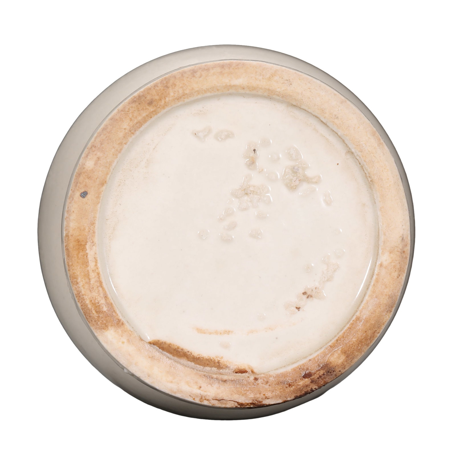 Tang Dynasty White-Glazed Cosmetic Box with Raised Butterfly Decoration and “Ying?? Mark (8th: Dimensions: Approximately 11.5 cm in diameter and 4.5 cm high (about 4.5 inches in diameter and 1.8 inches high; about 0.38 feet in diameter and 0.15 feet high) 8th centuryCondition and Provenance: Th