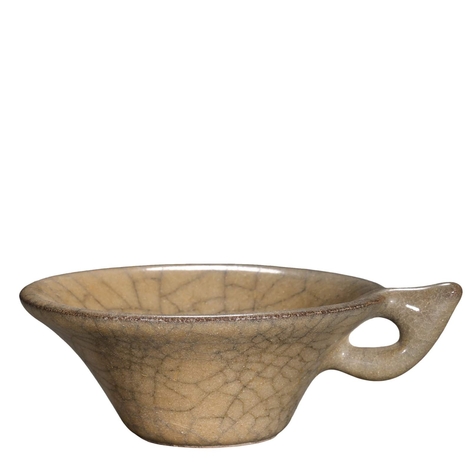 Song Dynasty Ge-Type Beige Glazed Cup with Iron Wire and Golden Thread Crackle Pattern and Single: Dimensions: Approximately 3.5 cm (1.38 in, 0.11 ft) in height; approximately 10 cm (3.94 in, 0.33 ft) in width; 12th–13th Century, Song Dynasty Condition and Provenance: Good overall condition with 