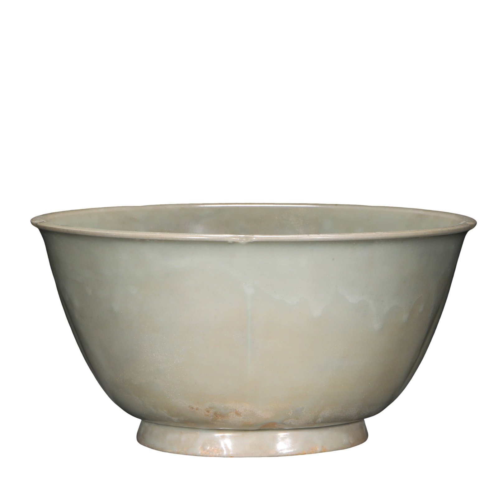 A Large Yuan Dynasty Longquan Celadon Flower-Form Ribbed Bowl (14th Century) (1 of 7)