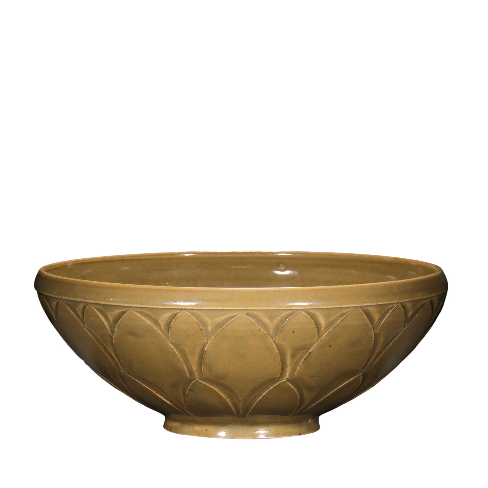 Late Tang to Five Dynasties Yue Kiln Celadon Large Bowl with Carved Lotus Petal Decoration: Dimensions: Height approximately 8 cm, diameter approximately 19.5 cm (Height 3.15 in, diameter 7.68 in; Height 0.26 ft, diameter 0.64 ft); 9th–10th CenturyCondition & Provenance: The bowl is well p