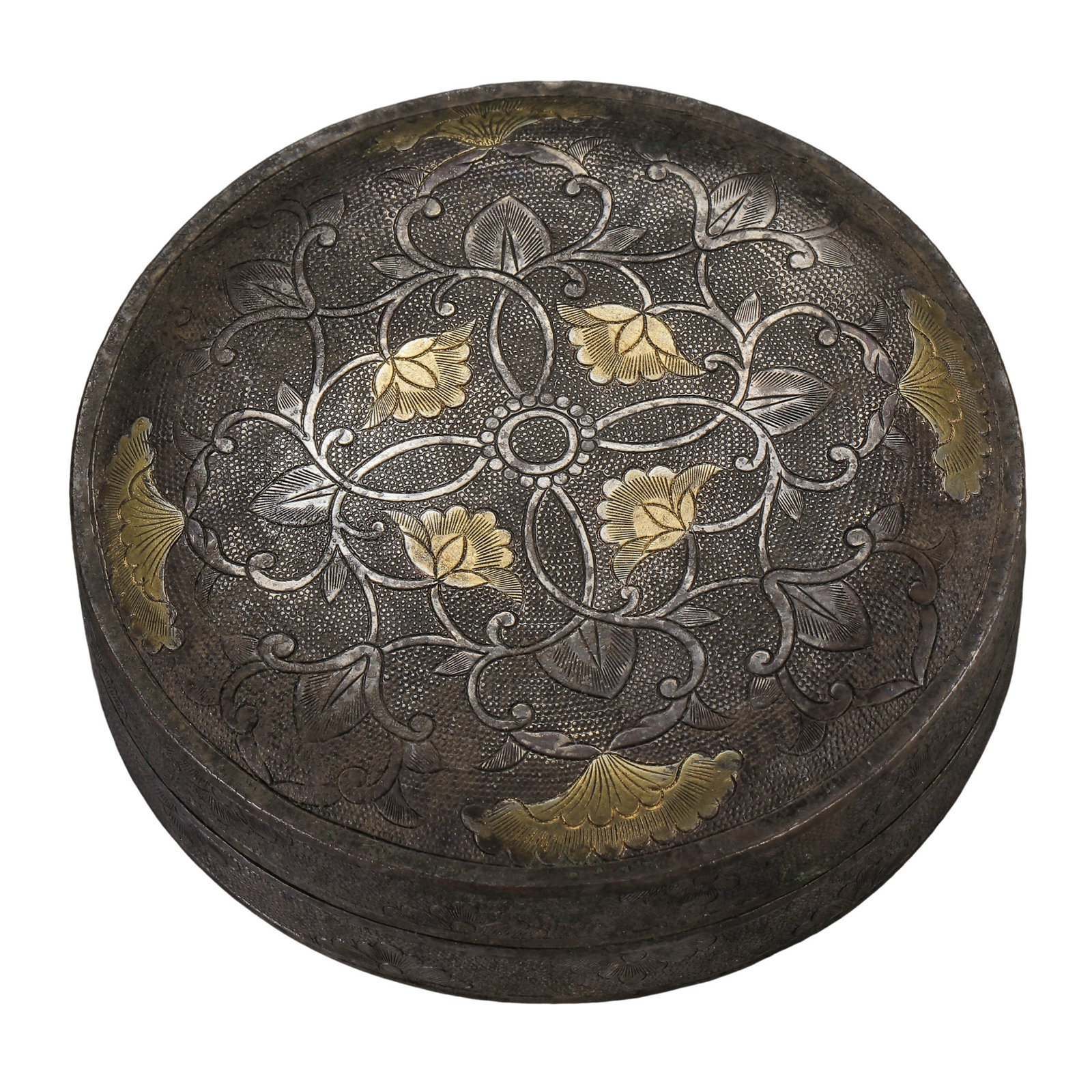 Gilt Silver Bird-and-Flower Scrollwork Round Incense Box, Tang Dynasty (8th Century): Dimensions & Weight: Approx. Diameter 8 cm (3.15 in / 0.26 ft), Height 2.5 cm (0.98 in / 0.08 ft), Weight approximately 174 g, Tang Dynasty (8th Century)Condition & Provenance: Good overall condition 