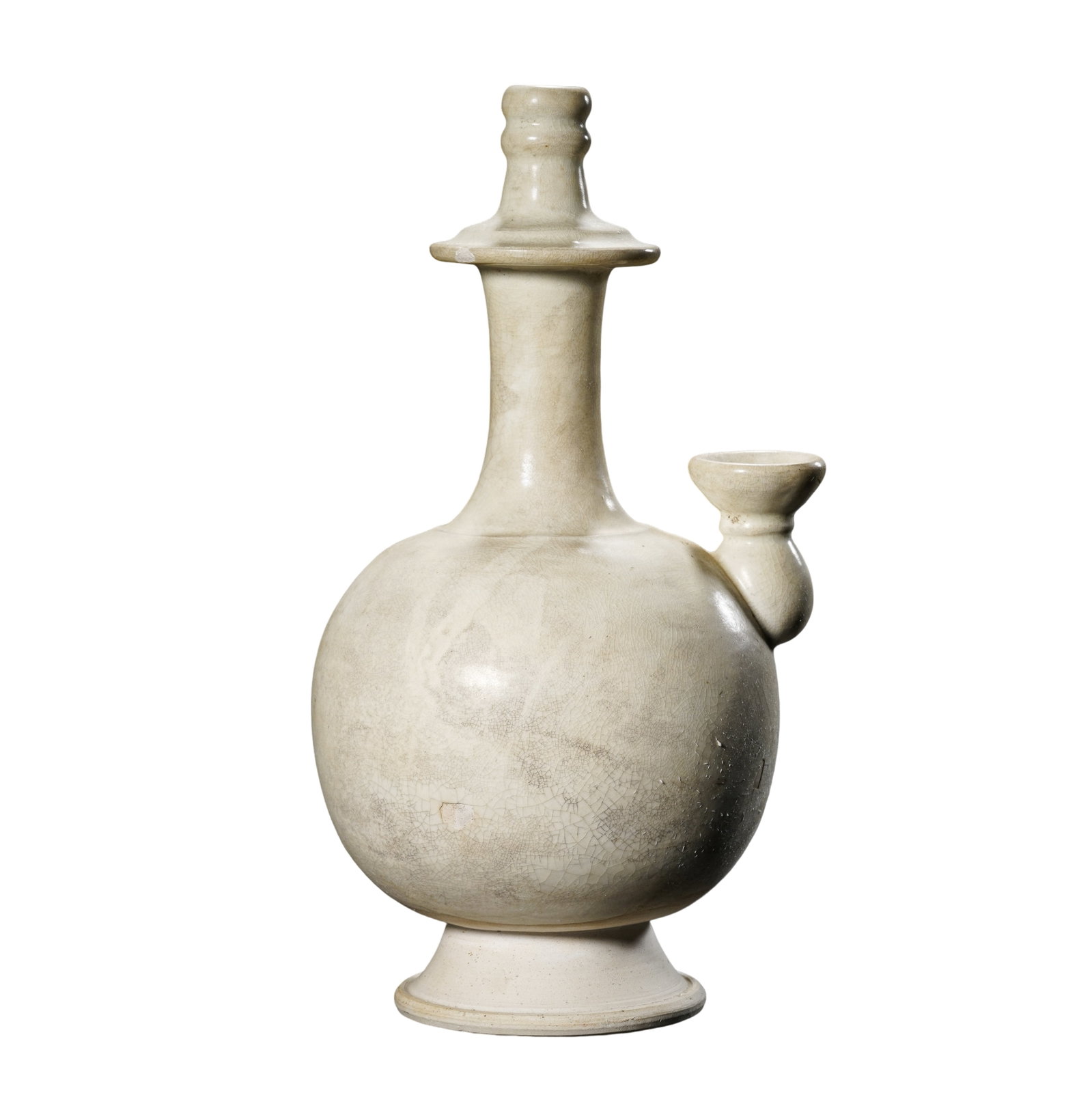White-Glazed Crackle-Glazed Kundika Water Vessel (Bumpa-Style Ritual Ewer), Song Dynasty: Dimensions: Height 22.5 cm (approximately 8.9 in, 0.74 ft); Maximum diameter 12 cm (approximately 4.7 in, 0.39 ft)Condition & Provenance: The vessel is in good condition, featuring a naturally develop