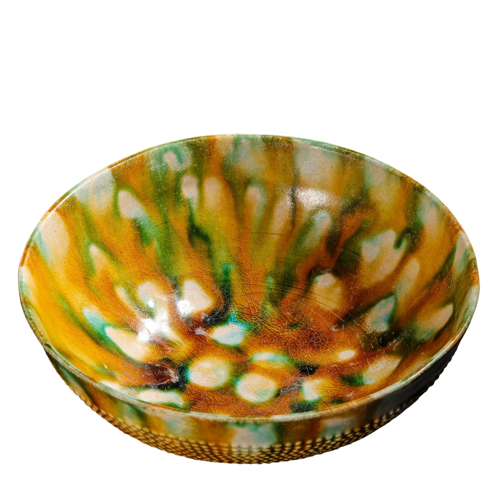 Goryeo Dynasty Three-Color Pearl-Ground Bowl (12th–13th Century): Dimensions: Diameter 15.5 cm, Height 5 cm (12th–13th Century, Goryeo Dynasty); Approx. 6.1 inches in diameter and 2 inches in height; Approx. 0.51 feet in diameter and 0.16 feet in height?Condition 