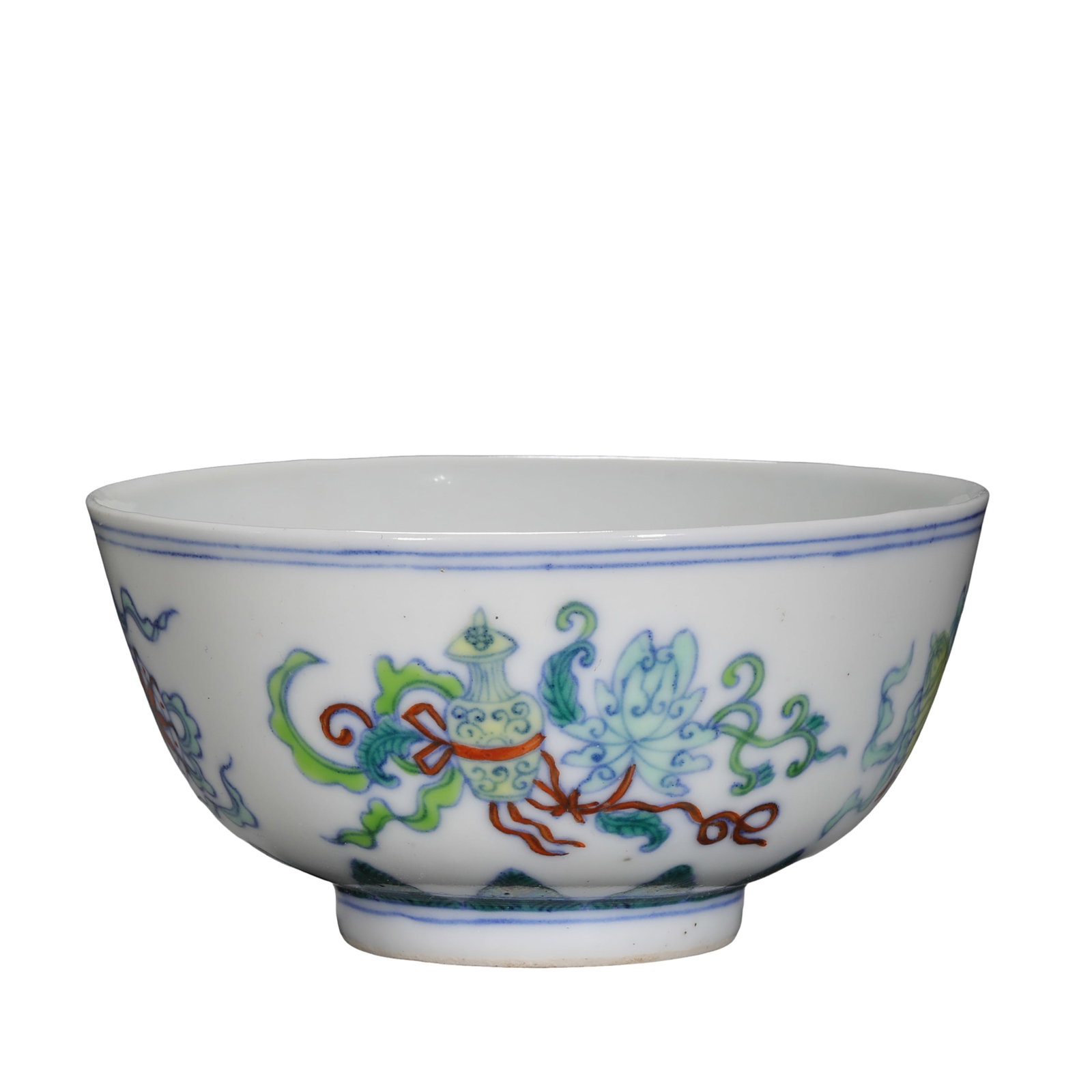 Fine Doucai Eight Buddhist Auspicious Symbols Bowl, Guangxu Period of the Qing Dynasty (1875–1908,: Dimensions & Weight: Height 6 cm, Diameter 11.5 cm (approx. 2.4 in. high, 4.5 in. diameter; approx. 0.20 ft high, 0.38 ft diameter), 19th century?Condition & Provenance: Good overall condition with we
