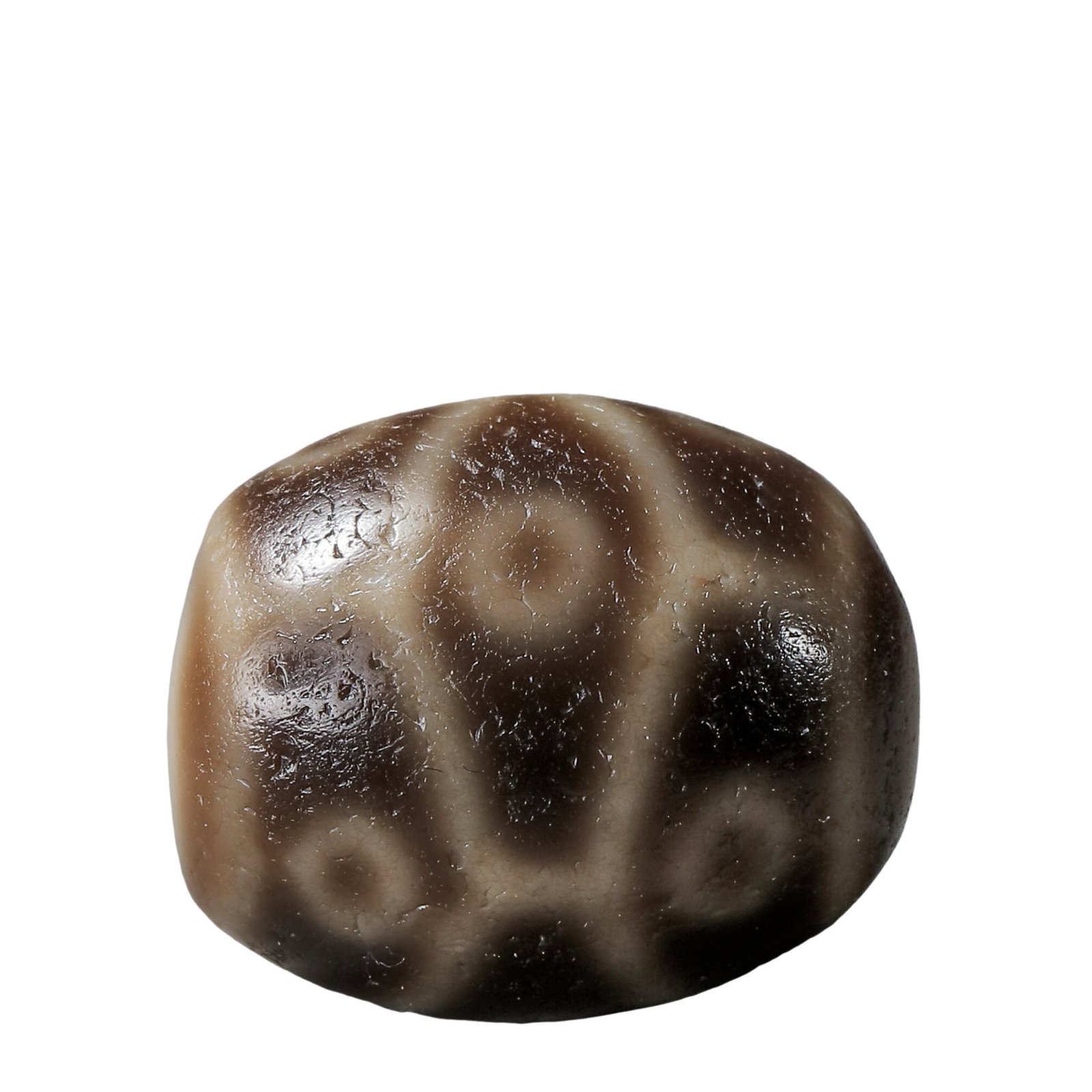 Ancient Tibetan Dzi Bead, Daro Six-Eyed Dzi Bead (circa 7th–10th century, Tang Dynasty to Tibetan: Dimensions & Weight: 7th–10th century CE (Tang Dynasty to Tibetan Empire Period); Length: approx. 2 cm (0.79 in), Weight: 9 g?Condition & Provenance: The bead is well preserved with a complete form 