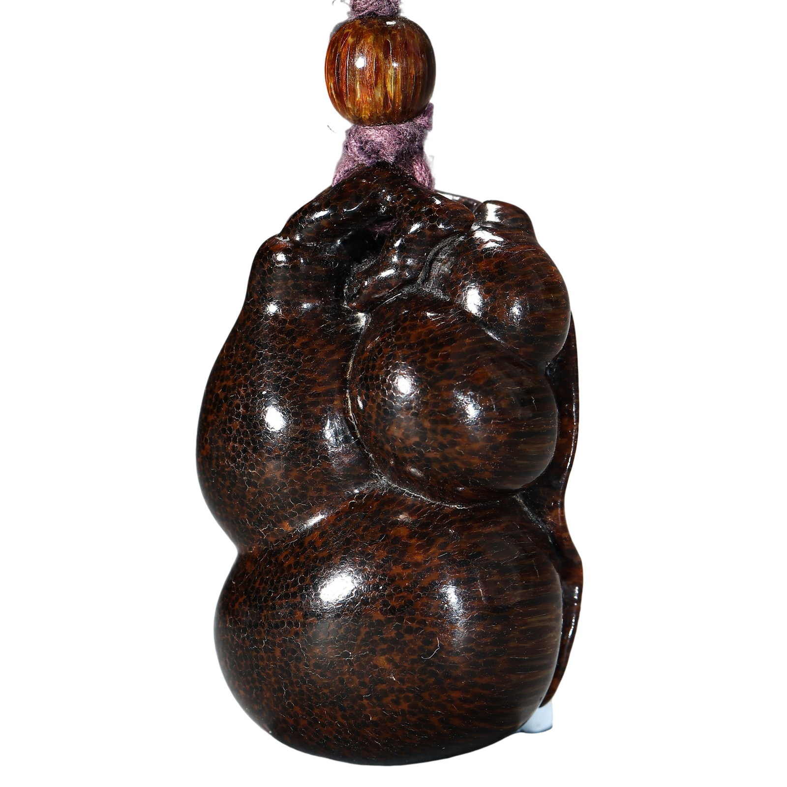 Qing Dynasty (18th Century) Horn Carved Multi-Gourd Pendant: Dimensions: Height 7 cm (2.76 in), Weight 34 g, Qing Dynasty (18th Century)?Condition & Provenance: The pendant is in good condition with a complete form and well-preserved pierced opening and hanging