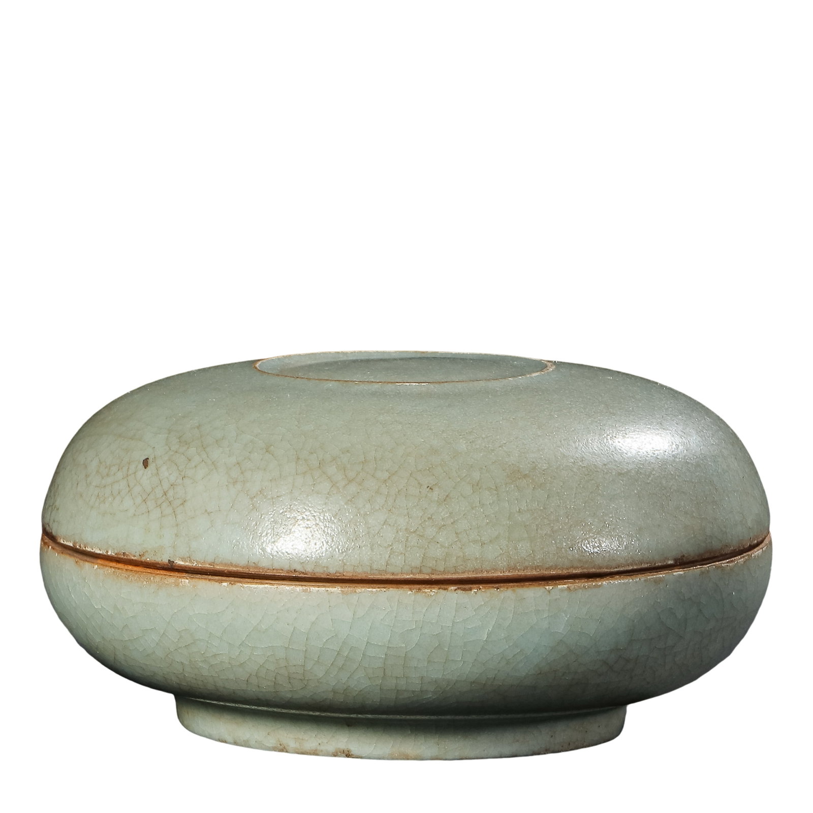 Song Dynasty Celadon Crackle-Glazed Cosmetic Box (12th Century): Dimensions: Diameter 8.5 cm (3.35 in), Height 4.5 cm (1.77 in)?Condition & Provenance: Overall in excellent condition. The fitted cover and body remain well preserved, featuring a finely crackled cela