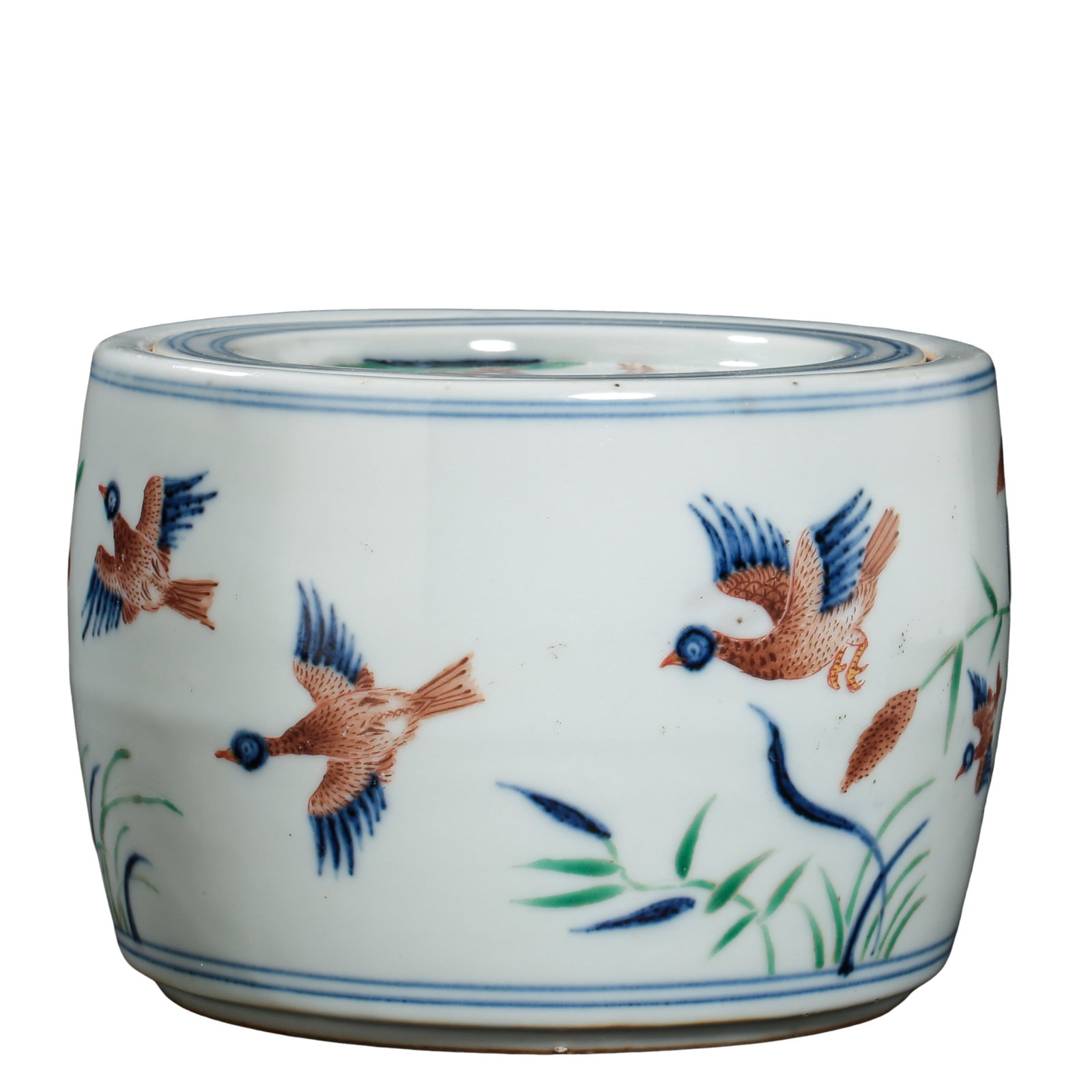Ming Dynasty Xuande Period (1426–1435) Blue and White with Polychrome Reed and Wild Goose Cricket: Dimensions: Height 10 cm (3.94 in), Mouth Diameter 14 cm (5.51 in), 15th Century Ming Dynasty?Condition & Provenance: The piece is well preserved with the original cover matching the jar. The glaze re
