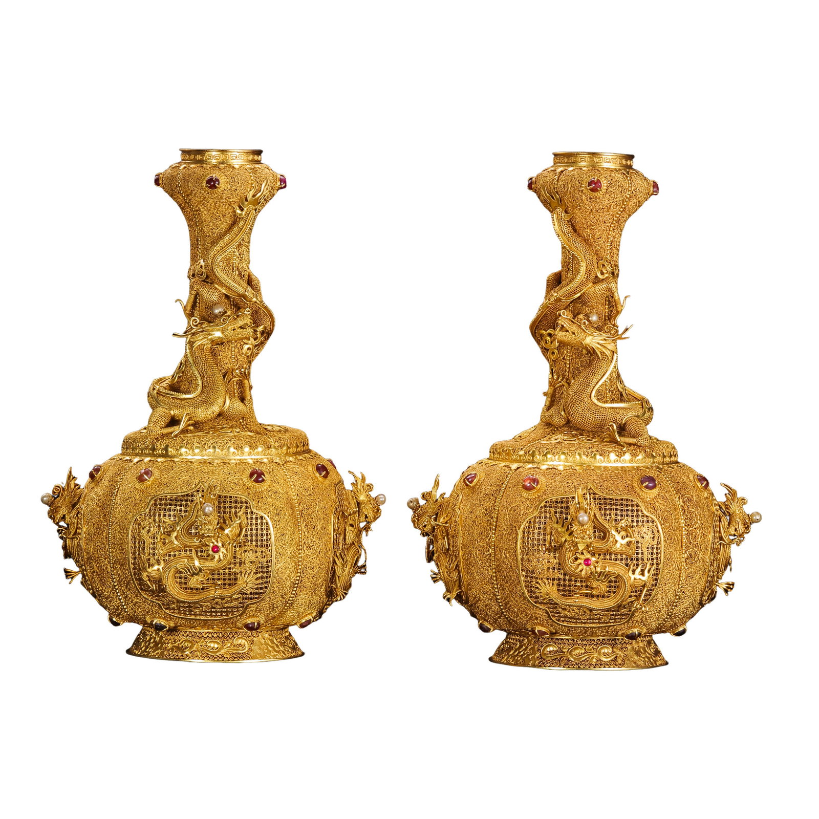Qianlong Period,Qing Dynasty,A Pair Of Solid Gold Filigree Garlic?Shaped Vases Set With Gemstones (1 of 20)