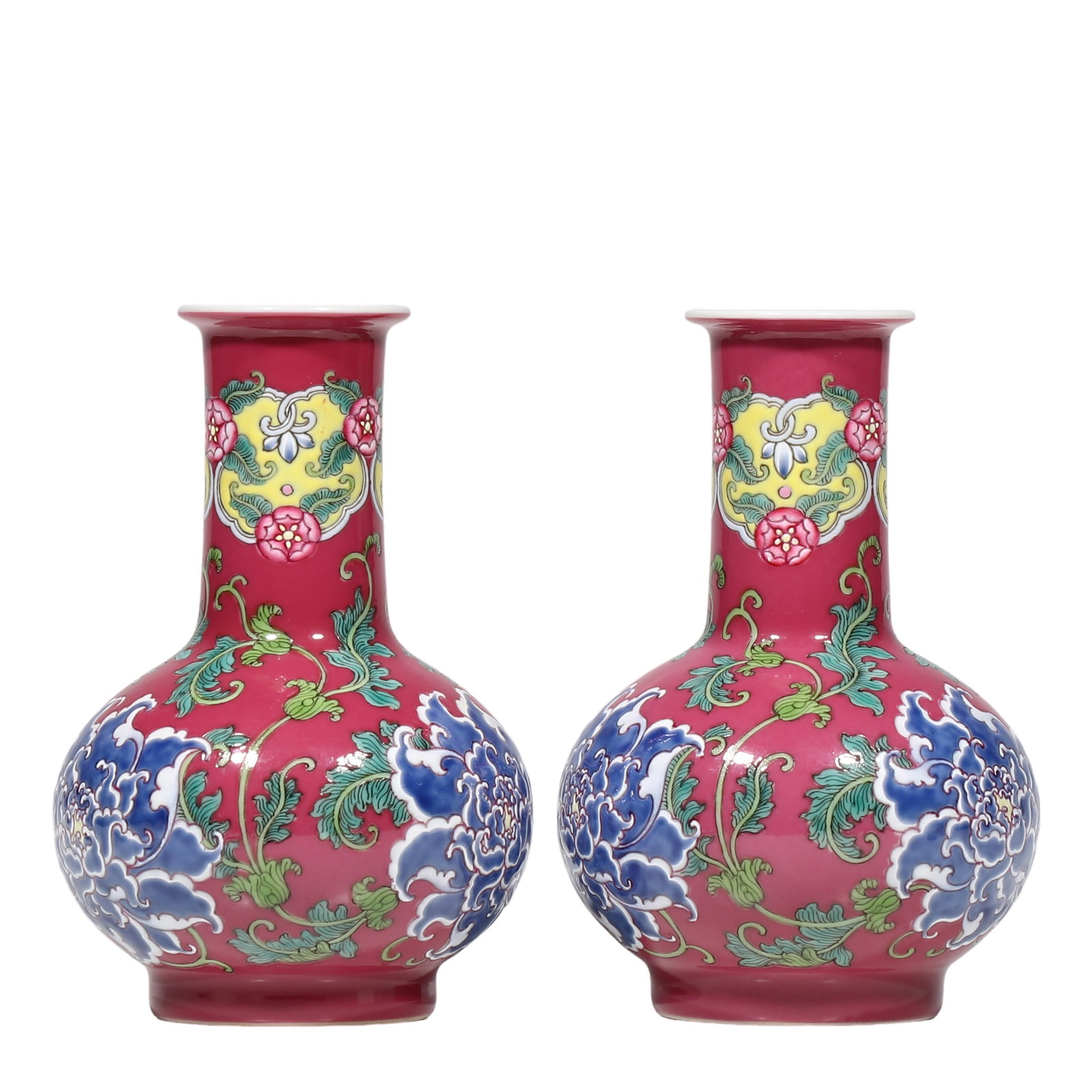 A Pair of Kangxi Imperial Falang?Cai Straight?Neck Vases with Peony Scroll on Carmine?Red: Dimensions?H.13.5cm, a pair Condition & Provenance?Both vases intact, no cracks or chips. Lustrous glaze, vibrant and well?preserved falang?cai enamels, natural age?related wear on base, original old 