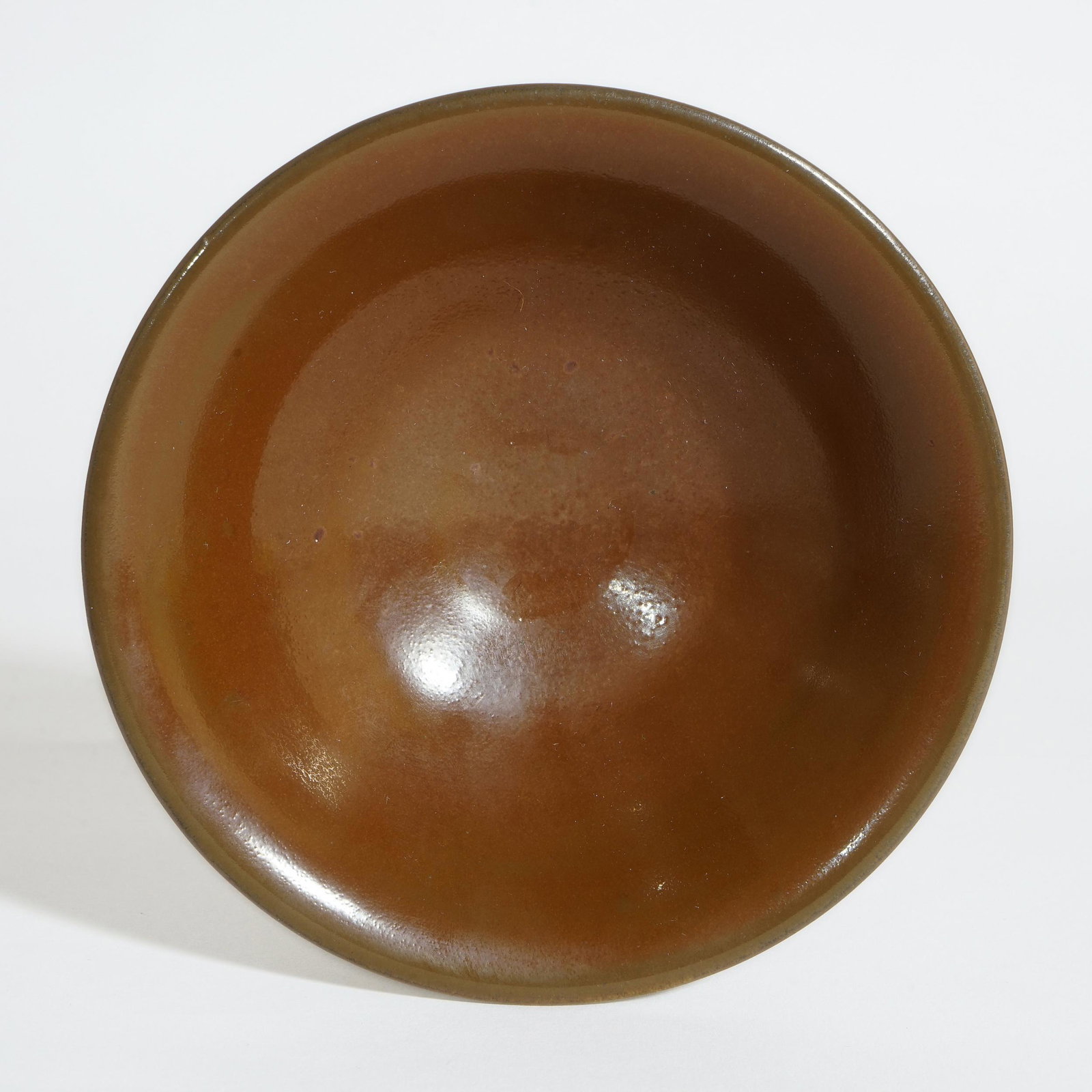A YAOZHOU KILN SAUCE-COLORED GLAZE CUP (1 of 4)