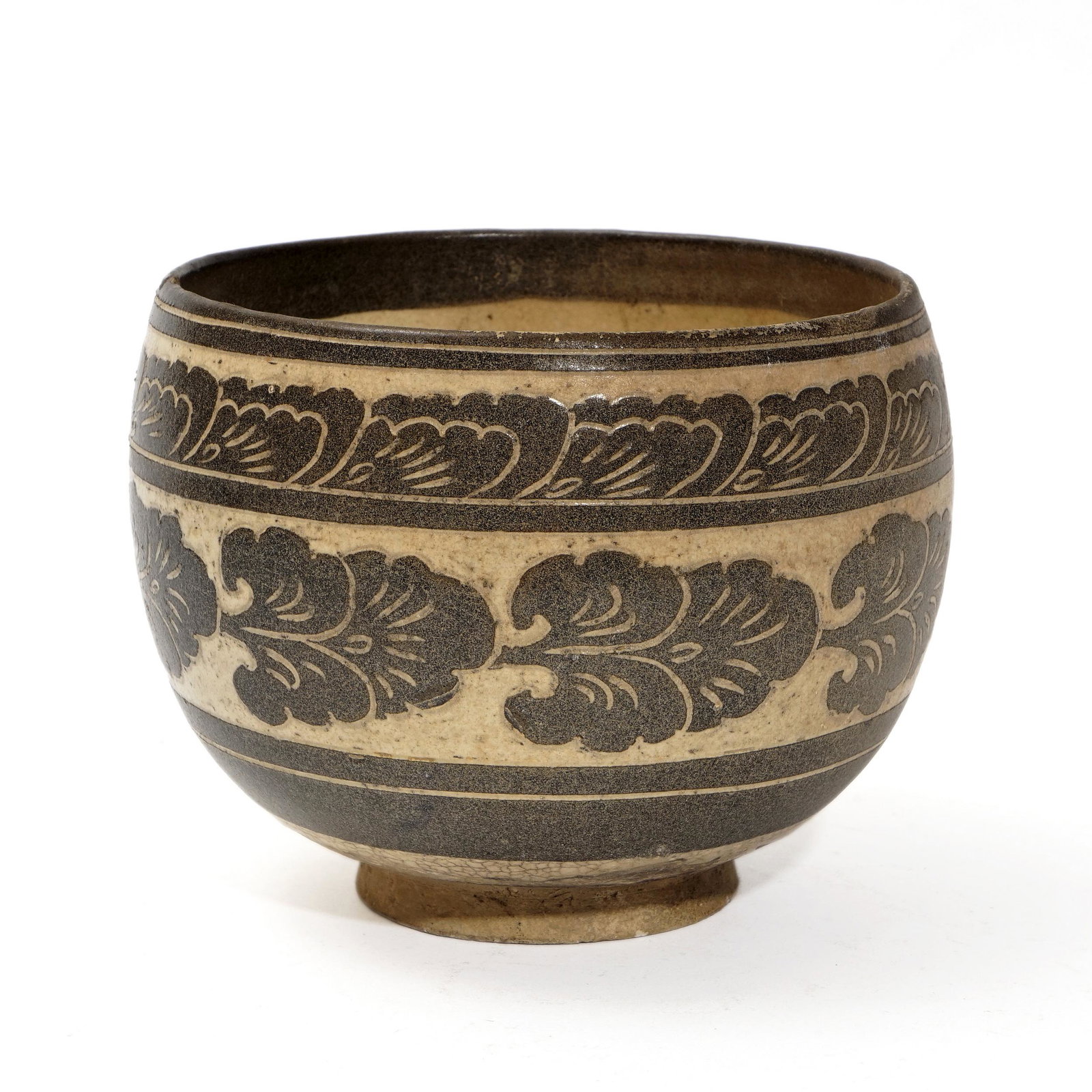 A CIZHOU KILN BOWL WITH CARVED FLOWERS (1 of 4)