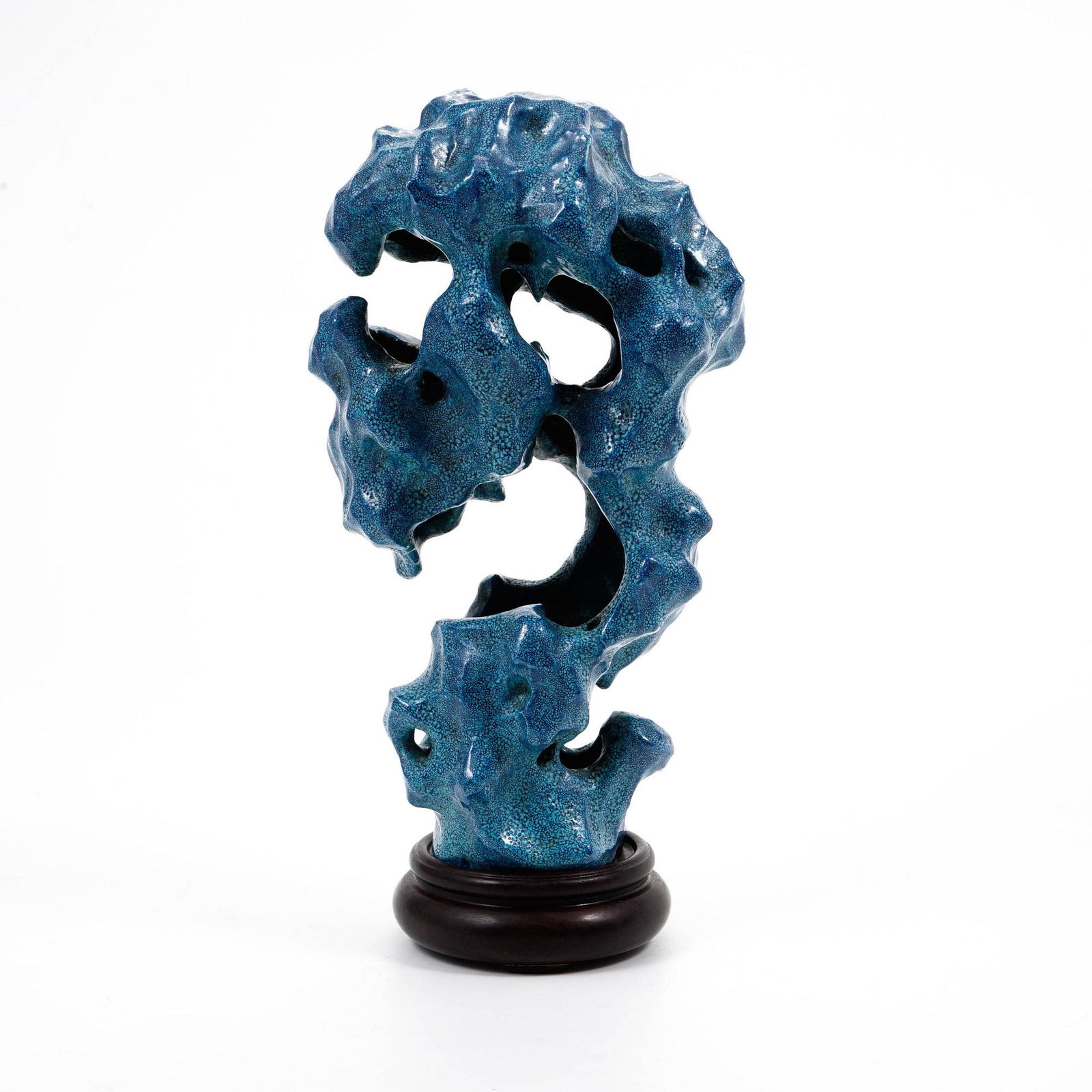 A LU JUN GLAZE ROCK-SHAPED ORNAMENT: A LU JUN GLAZE ROCK-SHAPED ORNAMENT£¬QING DYNASTY H:22.5cm