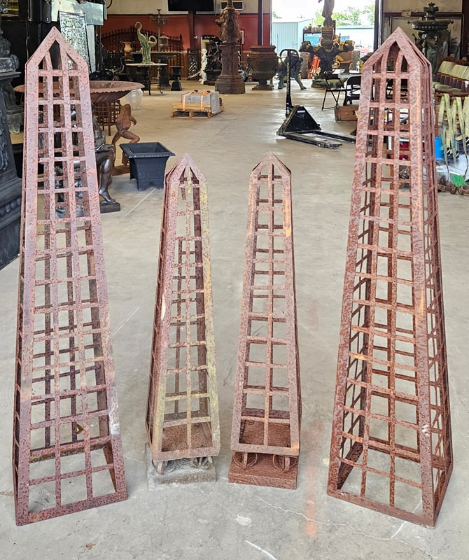 (4) Metal Garden Obelisk (1 of 1)