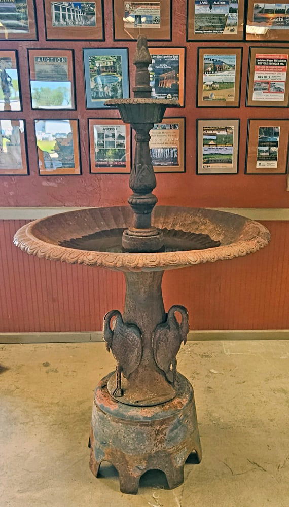Cast Iron Swan Fountain (1 of 3)