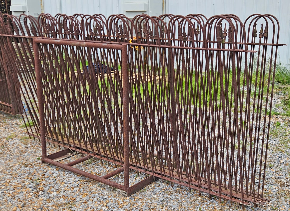 (4) Iron Fence Panels (1 of 2)
