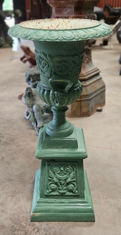 Cast Iron Planter on Base (1 of 2)