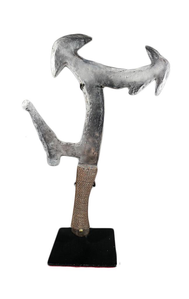 African Congo Throwing Knife Display Included: Country of Origin: Presently Democratic Republic of the Congo (DRC); originates from the era of the Belgium Congo (1908-1960) Early 20th Century metal throwing knife with multiple blades and copper wr