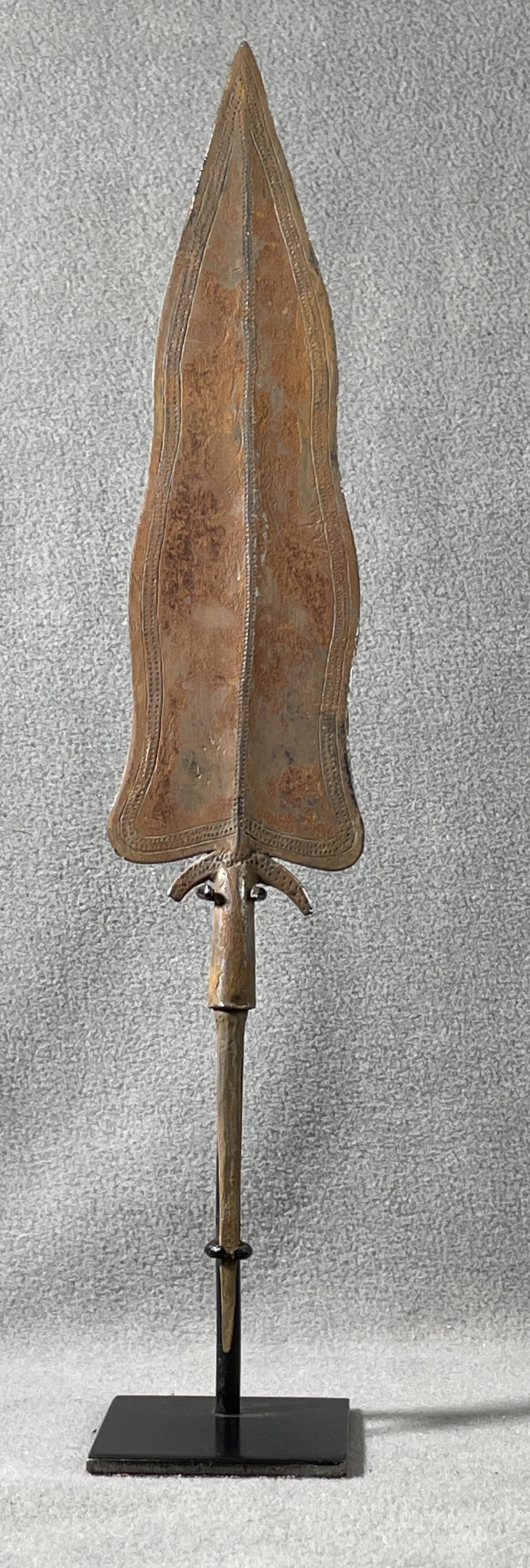 African Congo Spear Head Display Included: Country of Origin: Presently Democratic Republic of the Congo (DRC) Early 20th Century spear head with incised detailing. Hand-forged display STAND IS INCLUDED and was custom made in Belgium to fit an