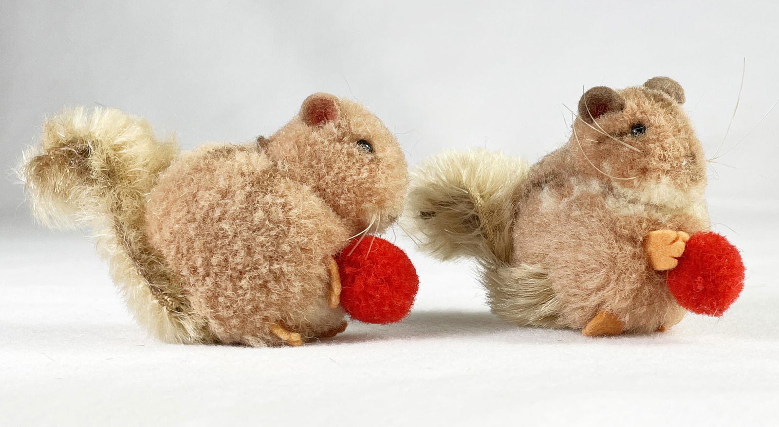 Pair of Vintage German Steiff Squirrels w/ Red Pom-Pom (1 of 4)