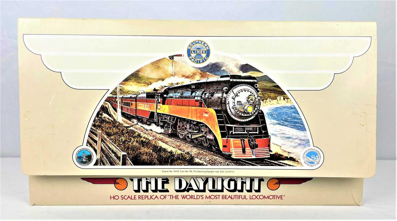 Bachmann HO Daylight Southern Pacific Set: Bachmann HO The Daylight Southern Pacific train set in original box. #4449 & #99. There does appear to be some light wear/use. Wear to box including a tear on one side. See photos for condition detail