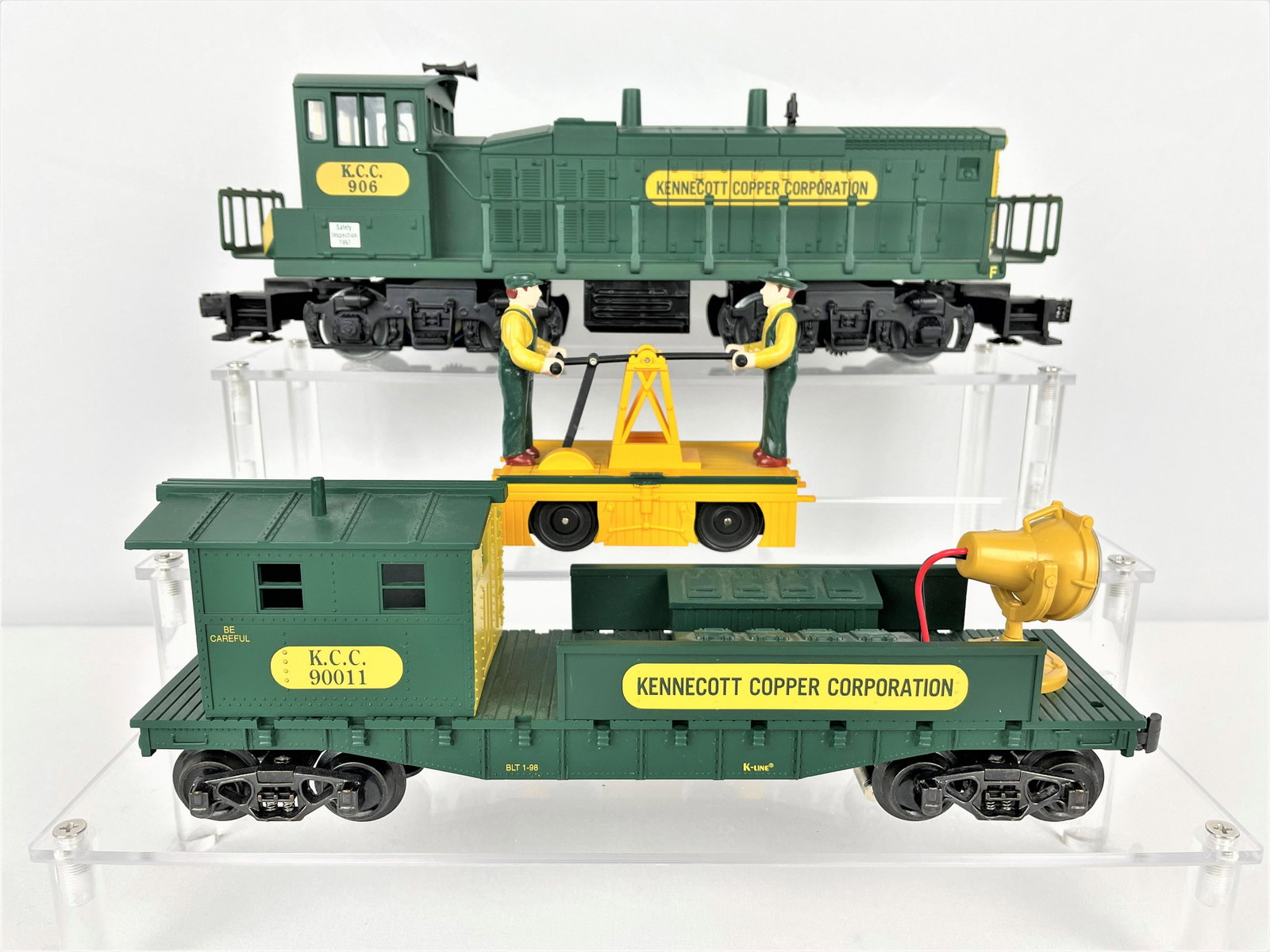 K-Line Kennecott Copper Train Set: K-Line Kennecott Copper Corp. O/O-27 train set including diesel engine MP-15, work caboose w/ spotlight, and motorized handcar. Not tested. Very good condition; little use, if any. See photos for cond
