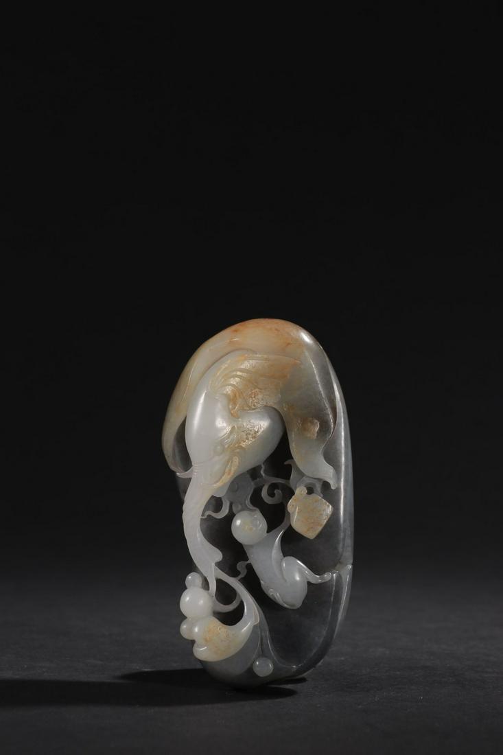 Qing Dynasty - Black White Hetian Jade â€œMonkey &: Qing Dynasty - Black White Hetian Jade â€œMonkey & Elephant ” Ornament Size: Height 10cm, Length 5cm, Width 4cm, Weight 312g All measurements are approximate